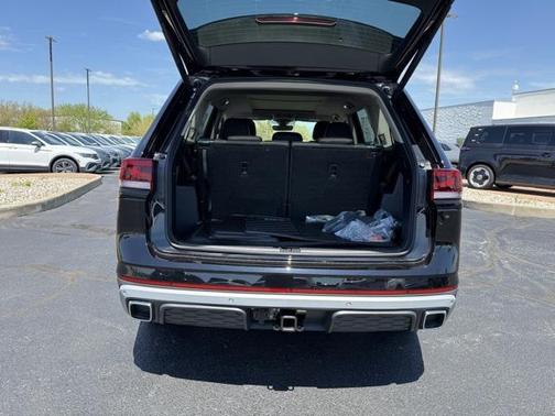 2025 Volkswagen Atlas 2.0T Peak Edition