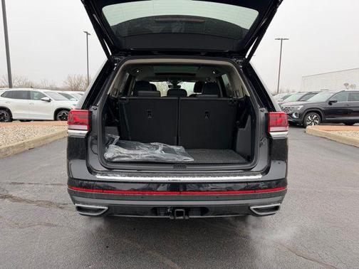 2026 Volkswagen Atlas 2.0T SE w/Technology 4MOTION