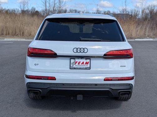 2026 Audi Q7 55 Premium Plus