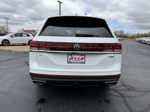 2025 Volkswagen Atlas 2.0T SE w/Technology 4MOTION