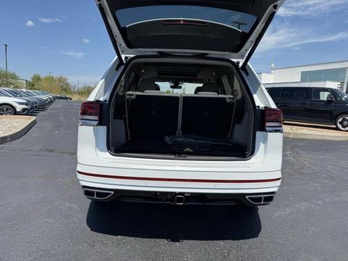 2025 Volkswagen Atlas 2.0T SEL Premium R-Line 4MOTION