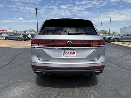 2025 Volkswagen Atlas 2.0T SE