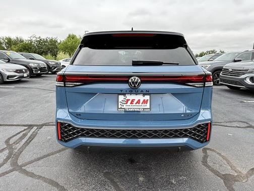 2025 Volkswagen Tiguan 2.0T SE R-Line Black 4MOTION