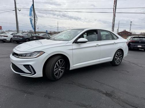 2025 Volkswagen Jetta 1.5T SE