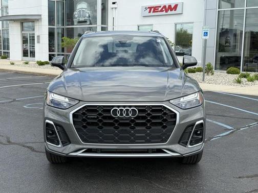 2025 Audi Q5 45 S line Premium Plus