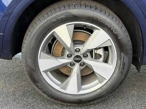 2025 Audi Q5 40 Premium
