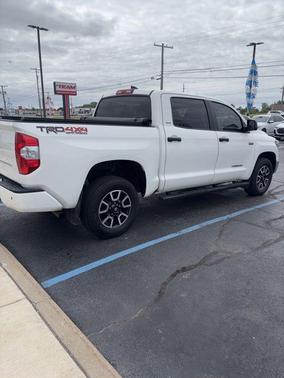 Super White 2020 Toyota Tundra SR5