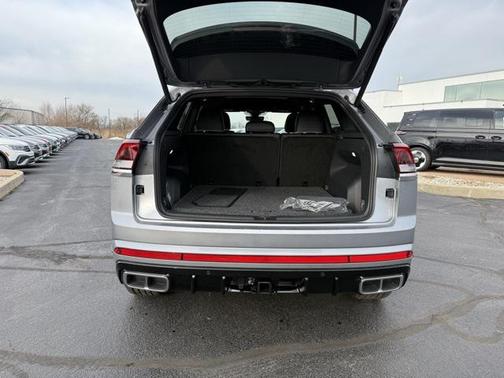 2025 Volkswagen Atlas Cross Sport 2.0T SEL Premium