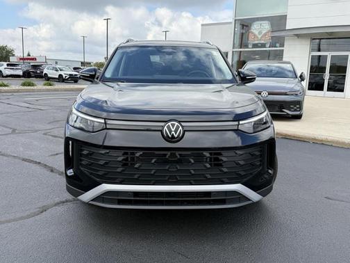 2025 Volkswagen Tiguan 2.0T SE 4MOTION