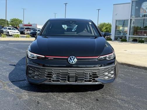 2025 Volkswagen Golf GTI 2.0T SE DSG