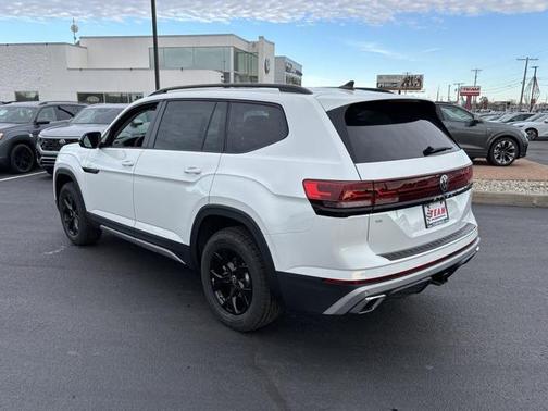 2026 Volkswagen Atlas 2.0T Peak Edition