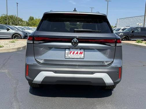2025 Volkswagen Tiguan 2.0T SE 4MOTION