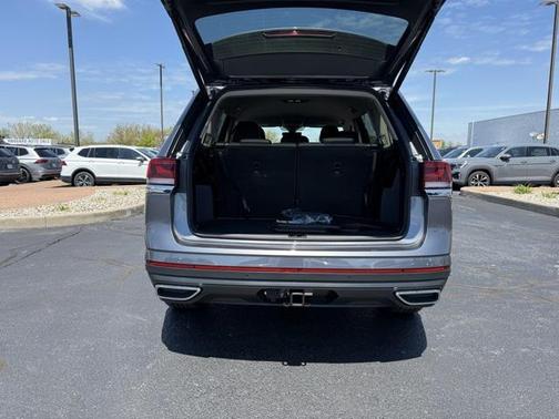 2025 Volkswagen Atlas 2.0T SE w/Technology 4MOTION