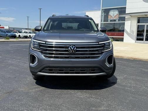 2025 Volkswagen Atlas 2.0T SE w/Technology 4MOTION