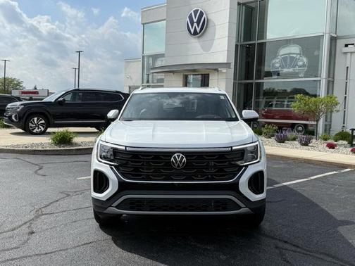 2025 Volkswagen Atlas Cross Sport 2.0T SEL