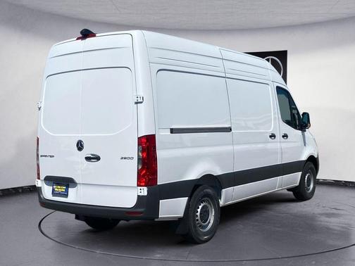 2025 Mercedes-Benz Sprinter 2500 Standard Roof