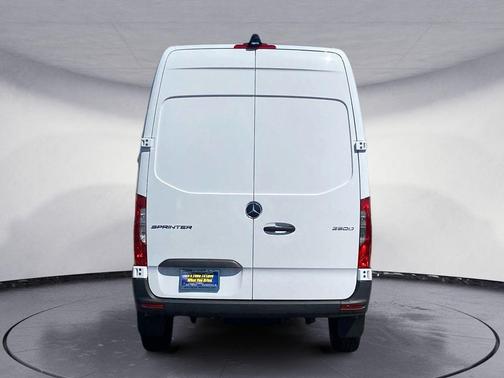 2025 Mercedes-Benz Sprinter 2500 Standard Roof