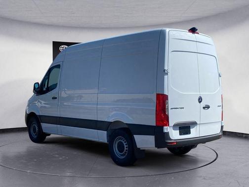 2025 Mercedes-Benz Sprinter 2500 Standard Roof
