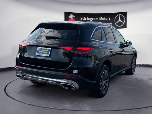 2024 Mercedes-Benz GLC 300 Base