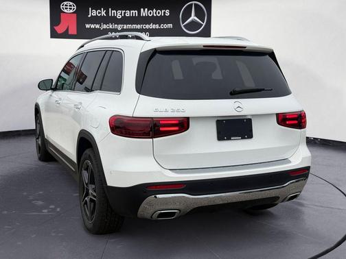 Polar White 2026 Mercedes-Benz GLB 250 Base