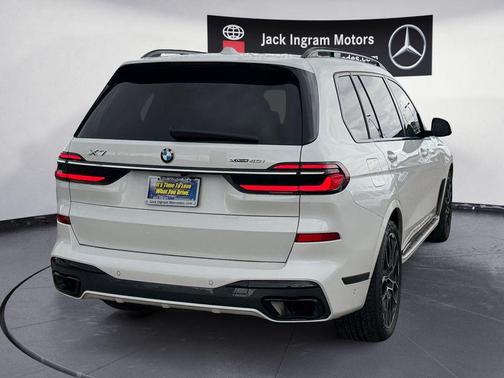 2023 BMW X7 xDrive40i