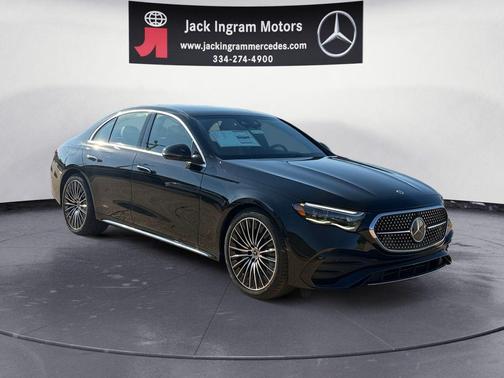 Obsidian Black 2027 Mercedes-Benz E-Class E 450