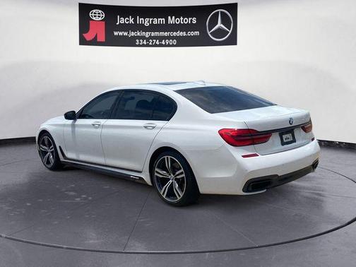 2018 BMW 740 i