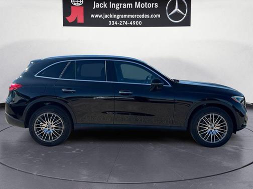 2026 Mercedes-Benz GLC 300 Base