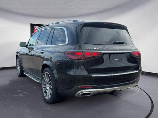 Obsidian Black 2026 Mercedes-Benz GLS 450 4MATIC