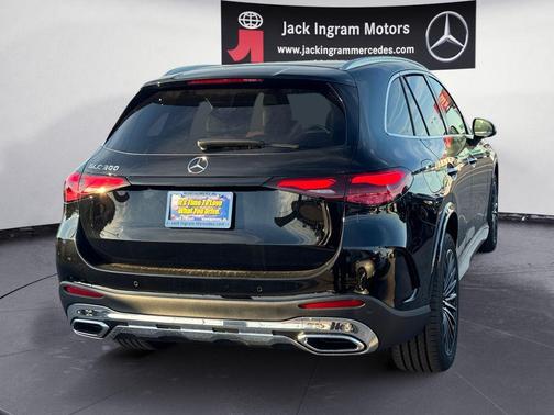 2026 Mercedes-Benz GLC 300 Base