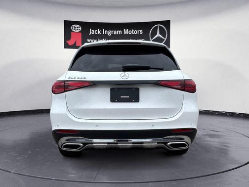 White 2025 Mercedes-Benz GLC 300 Base