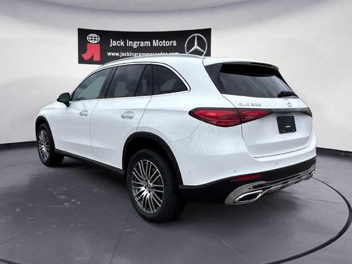 White 2025 Mercedes-Benz GLC 300 Base