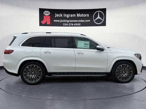 Moon 2027 Mercedes-Benz GLS 450