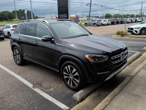 Black 2025 Mercedes-Benz GLE 350 Base