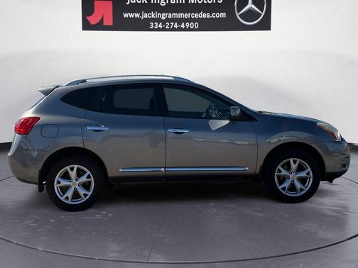 2011 Nissan Rogue SV