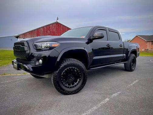 2017 Toyota Tacoma SR5
