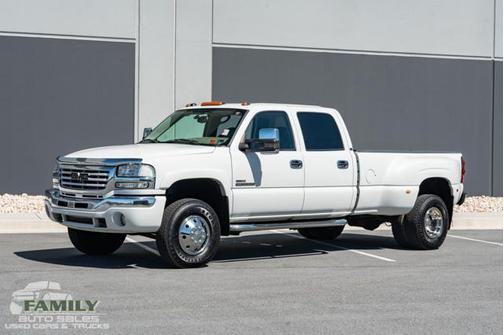 2004 GMC Sierra 3500 SLT Crew Cab