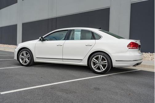 2014 Volkswagen Passat 2.0L TDI DSG SEL Premium