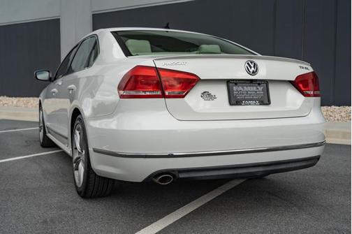 2014 Volkswagen Passat 2.0L TDI DSG SEL Premium