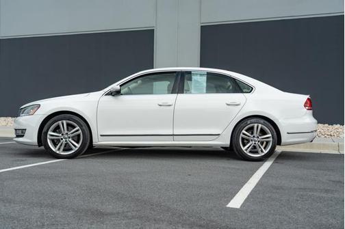 2014 Volkswagen Passat 2.0L TDI DSG SEL Premium