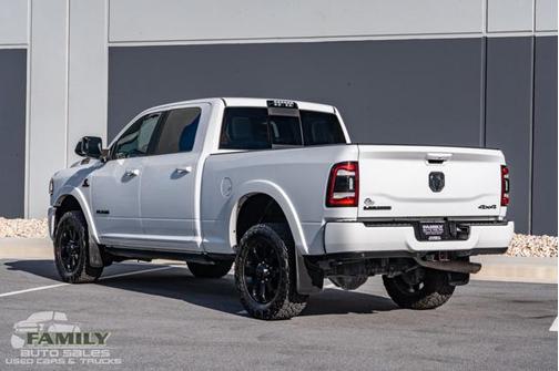 2020 RAM 2500 Laramie Crew Cab 4X4 6'4' Box