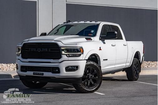 2020 RAM 2500 Laramie Crew Cab 4X4 6'4' Box
