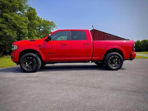 2021 RAM 2500 Laramie Crew Cab 4x4 6'4' Box