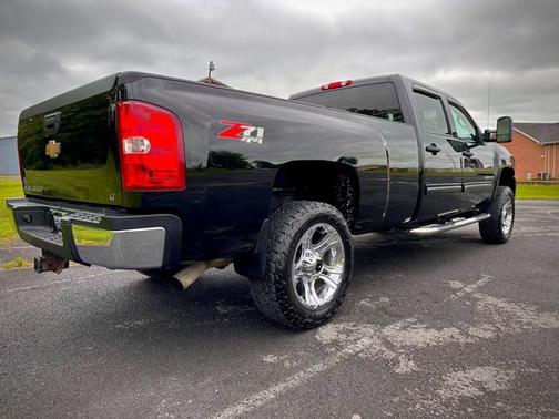 2009 Chevrolet Silverado 2500 LT Crew Cab