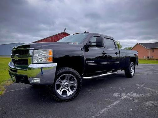2009 Chevrolet Silverado 2500 LT Crew Cab