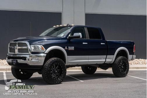 True Blue Pearlcoat 2016 RAM 2500 Laramie