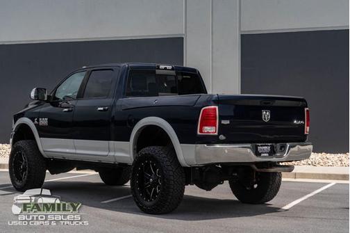 True Blue Pearlcoat 2016 RAM 2500 Laramie