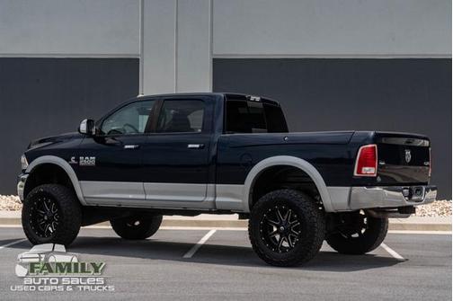 True Blue Pearlcoat 2016 RAM 2500 Laramie