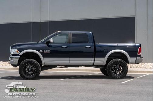 True Blue Pearlcoat 2016 RAM 2500 Laramie