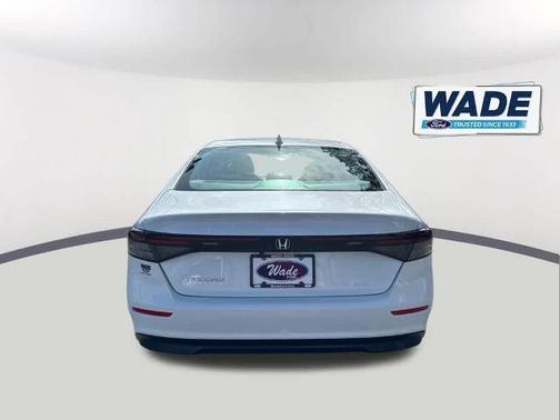 Platinum White Pearl 2024 Honda Accord EX